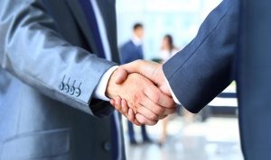 Chiến lược quản lý khách sạn trong những cái bắt tay chiến lược của doanh nghiệp Việt với tập đoàn khách sạn nước ngoài.