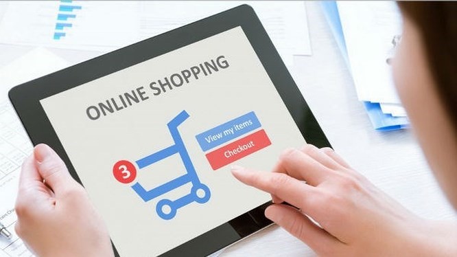 Khi mua hàng online, cần lưu ý đến các phản hồi của khách hàng đã mua sản phẩm trước đó.