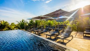 Bể bởi tràn tha hồ cho du khách tha hồ “sống ảo” với view siêu sang chảnh