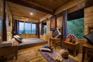 Có thêm nhân viên phục vụ, homestay của bạn sẽ gọn gàng và ngăn nắp hơn.