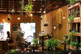 Lựa chọn phong cách thiết kế và trang trí cho quán.