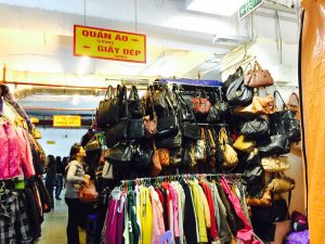 Kinh doanh quần áo hàng thùng